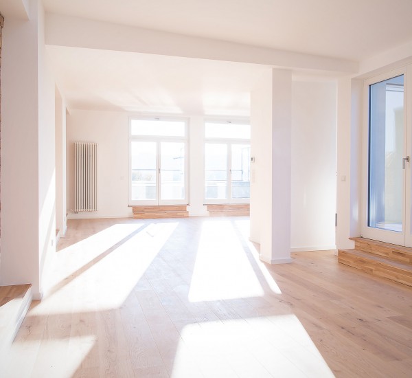 Dachgeschosswohnung mit zwei Terrassen und Aufdachterrasse